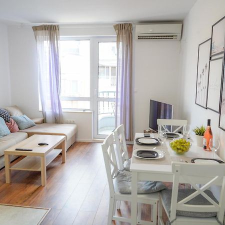 Central Cosy, Fully Renovated 2Bd Near The Cathedral Varna Ngoại thất bức ảnh