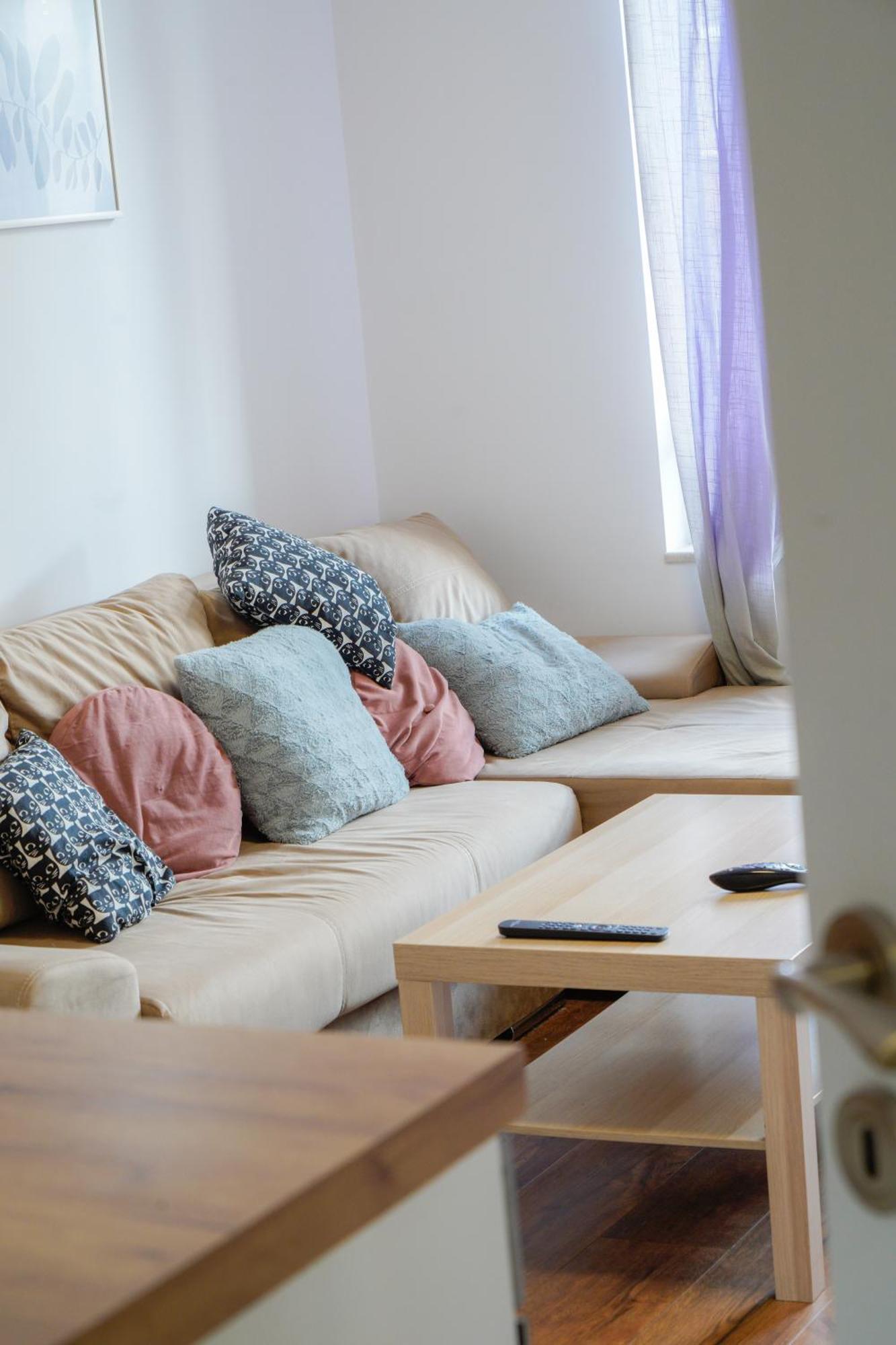Central Cosy, Fully Renovated 2Bd Near The Cathedral Varna Ngoại thất bức ảnh